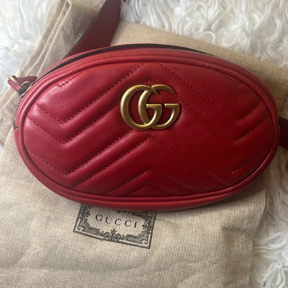 Gucci Red GG Marmont Belt bag red - Picture 7 of 14